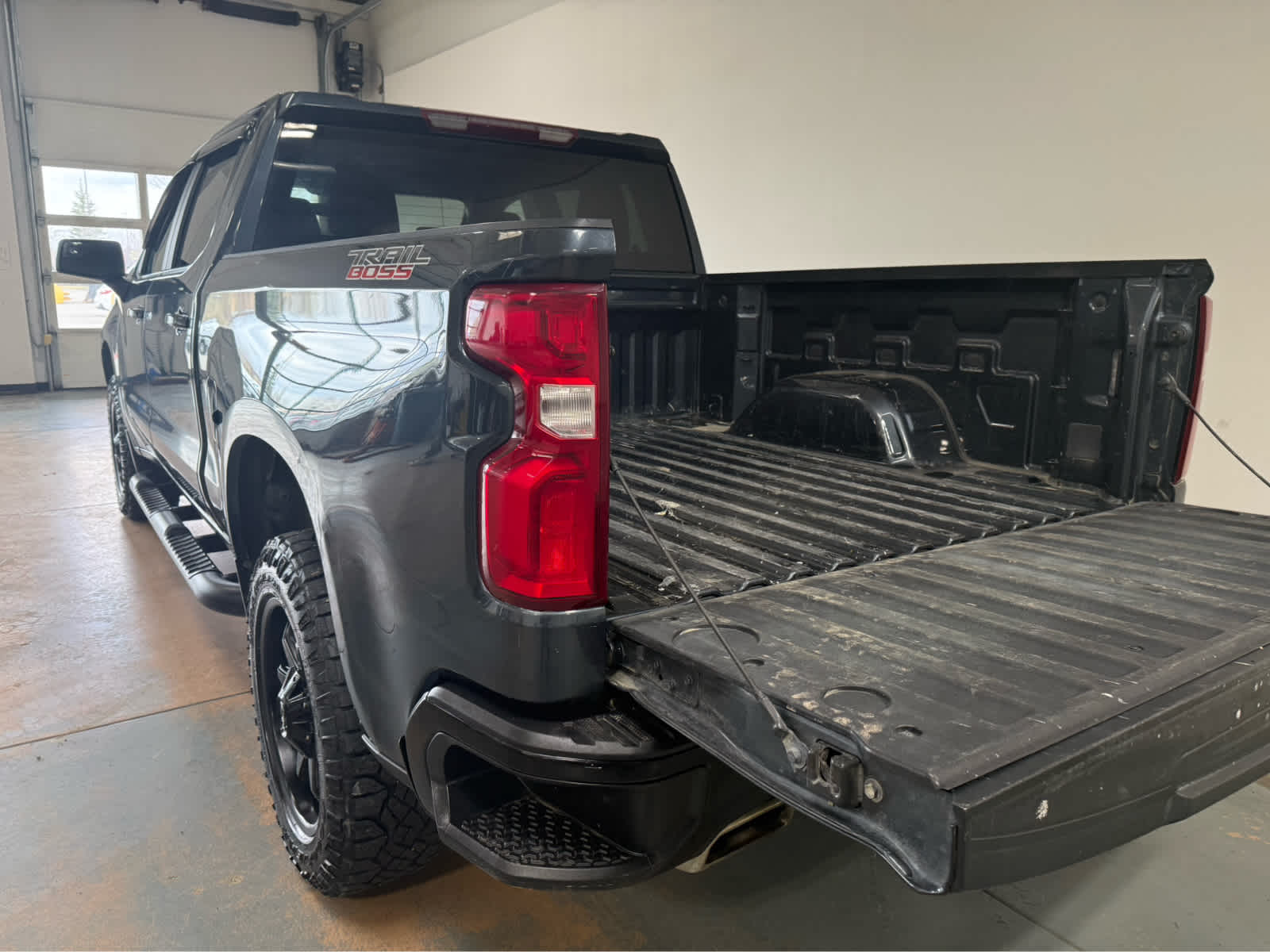 Thumbnail: 2020 Chevrolet Silverado 1500 - 4