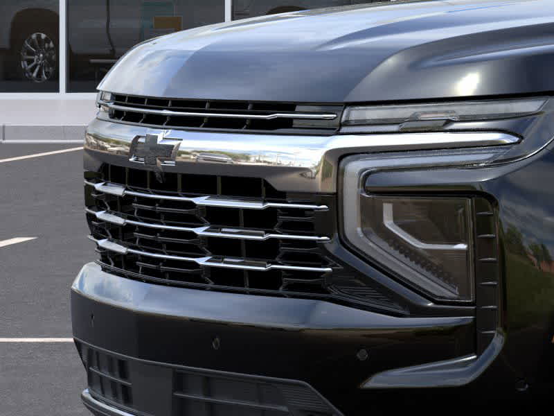 2025 Chevrolet Suburban LT 13