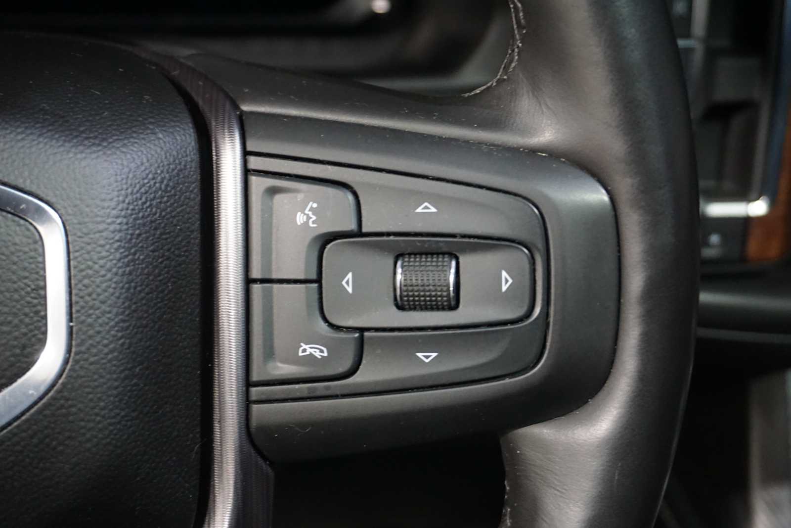 Thumbnail: 2023 GMC Yukon - 24