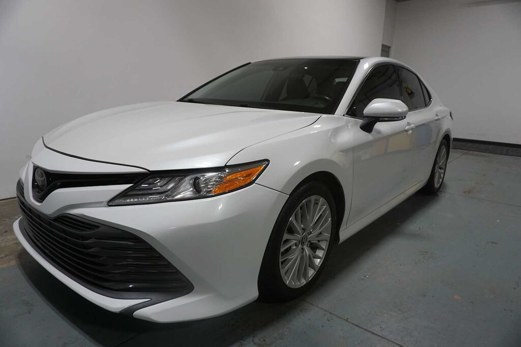 Used 2019 Toyota Camry XLE Sedan