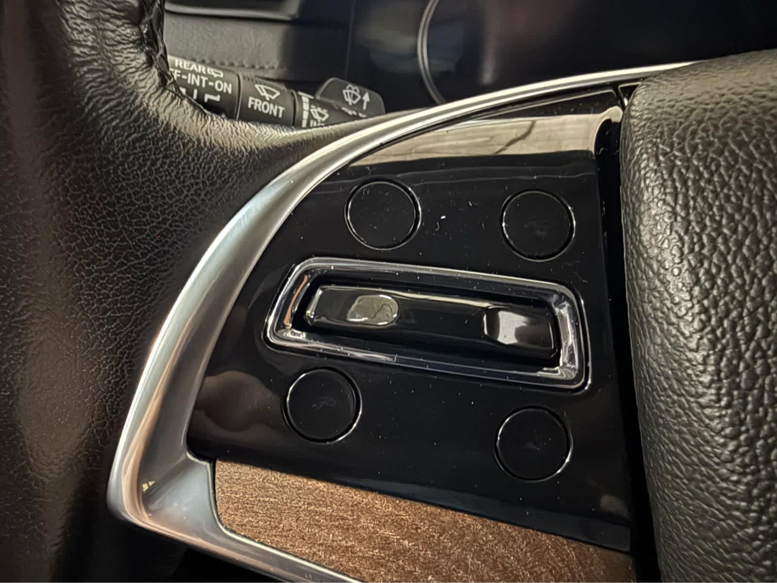 Thumbnail: 2020 Cadillac Escalade - 19