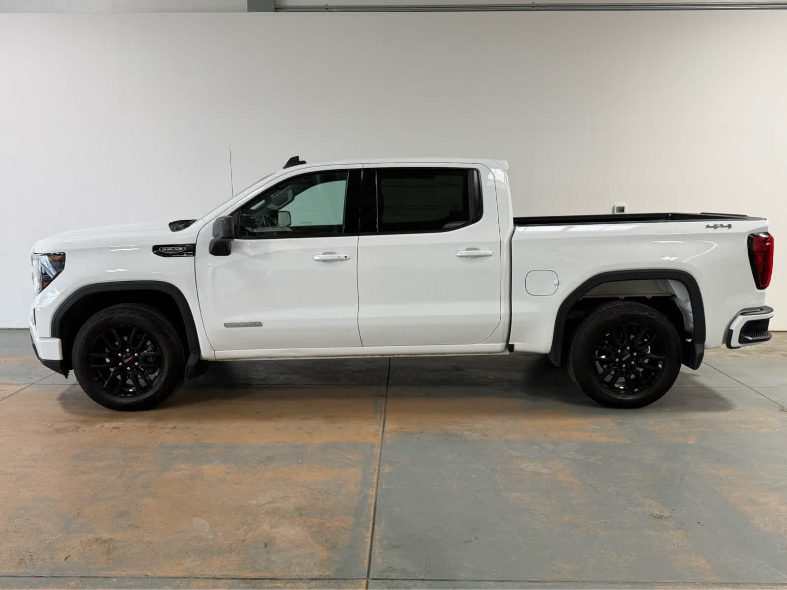 Thumbnail: 2024 GMC Sierra 1500 - 2