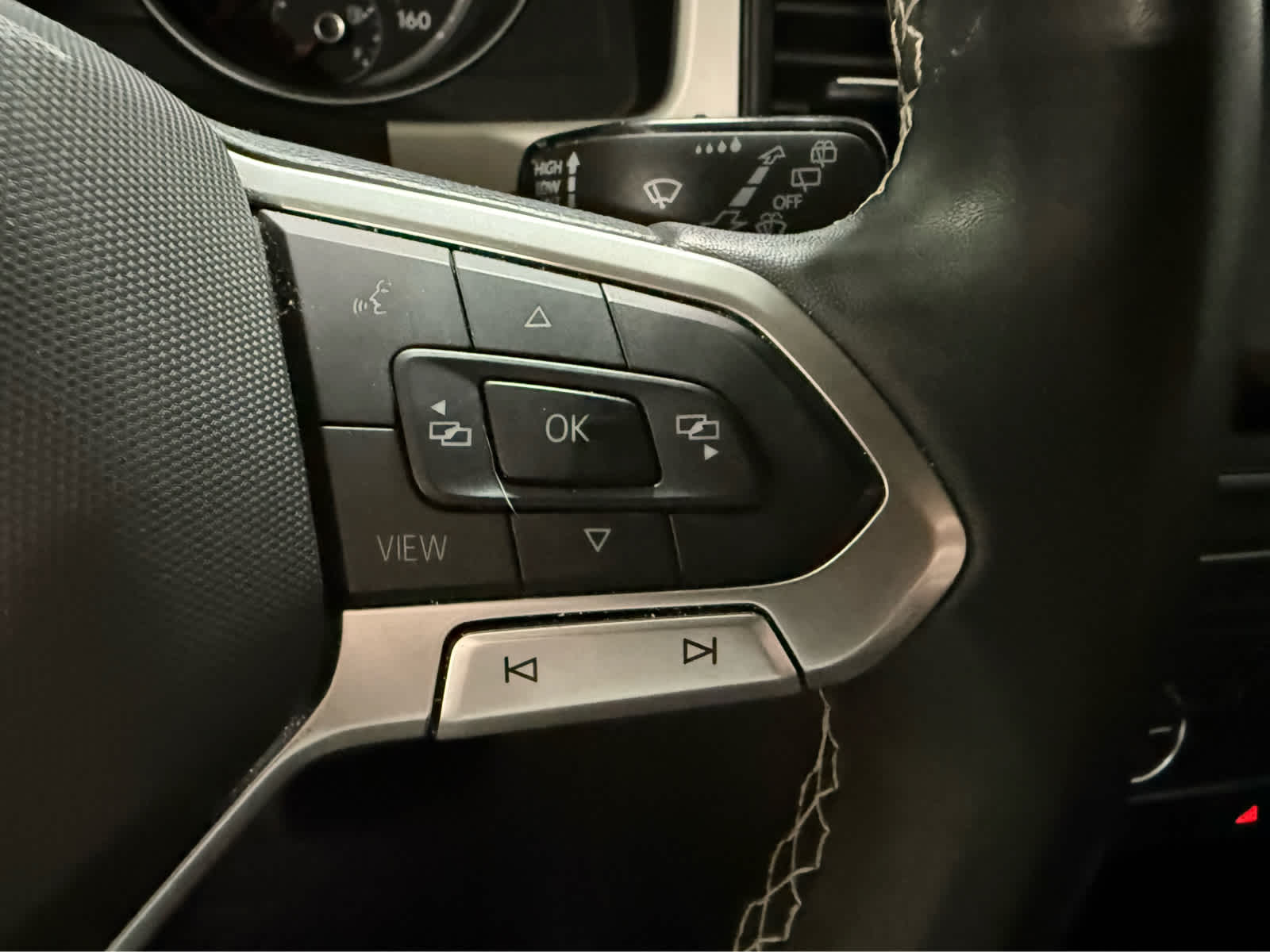 Thumbnail: 2021 Volkswagen Atlas - 21