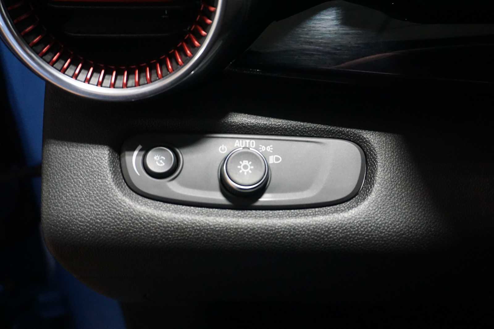 Thumbnail: 2024 Chevrolet Trax - 25