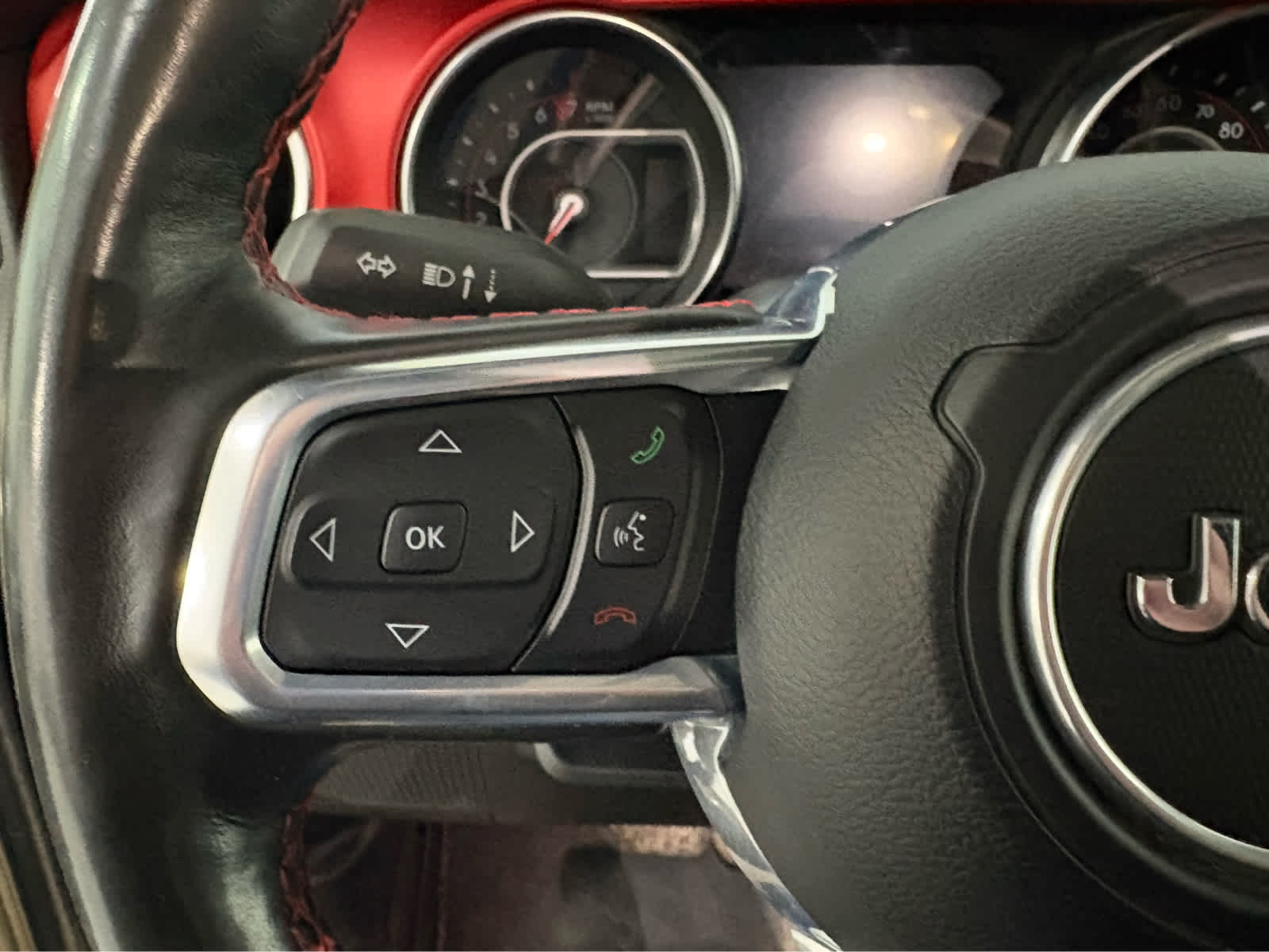 Thumbnail: 2020 Jeep Gladiator - 18