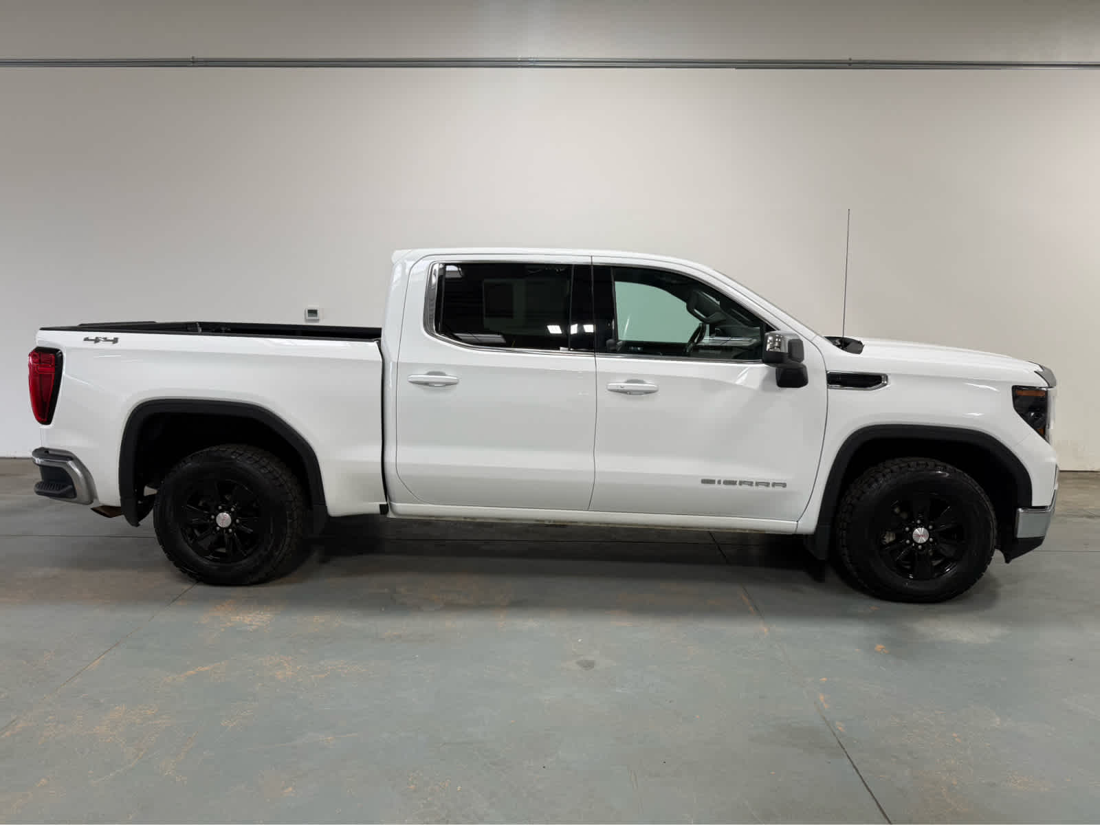 Thumbnail: 2023 GMC Sierra 1500 - 6