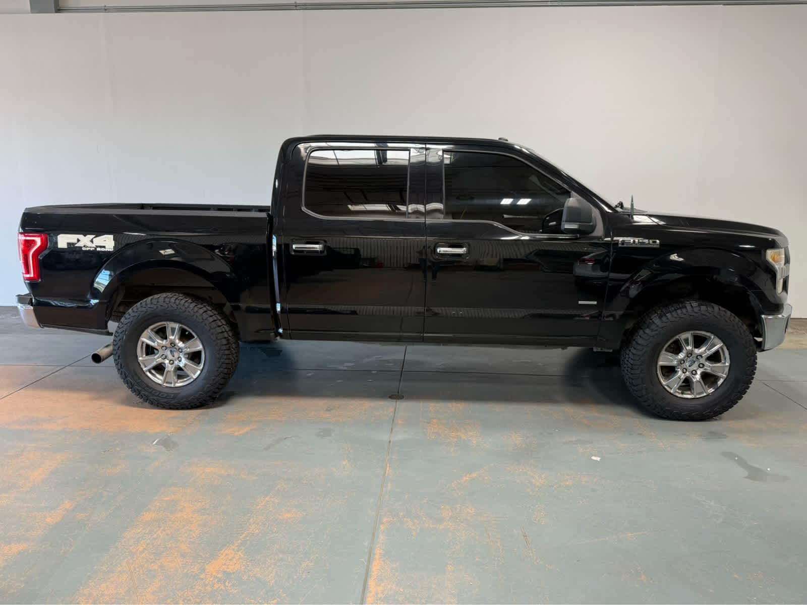 Thumbnail: 2016 Ford F-150 - 6