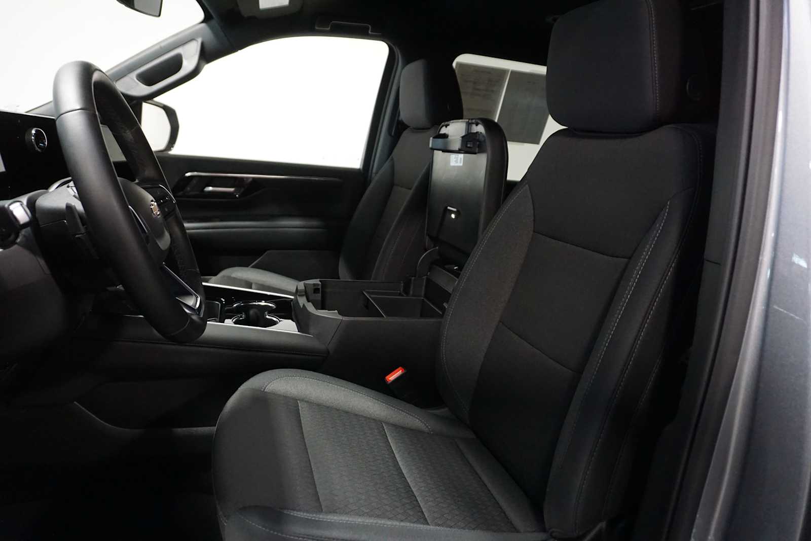 Thumbnail: 2025 Chevrolet Suburban - 16