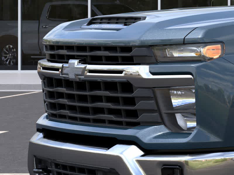 Thumbnail: 2026 Chevrolet Silverado 3500 - 13