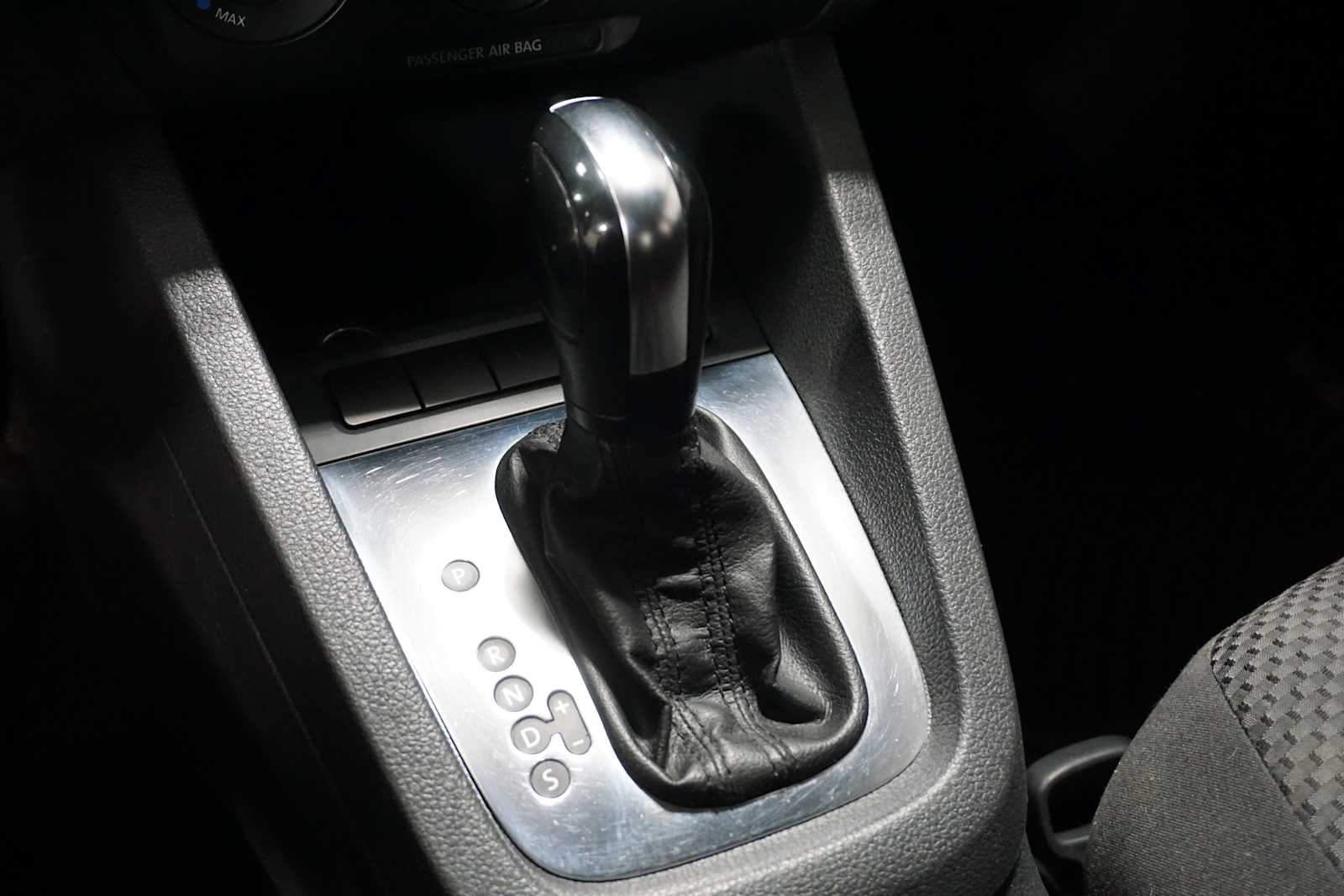 Thumbnail: 2013 Volkswagen Jetta - 21