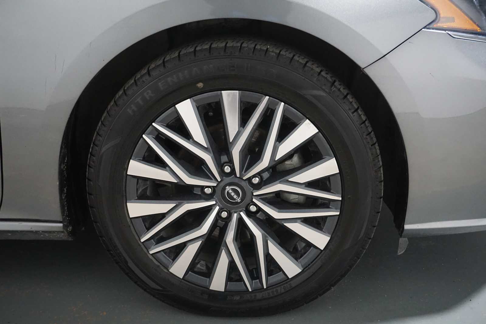 Thumbnail: 2023 Nissan Altima - 12