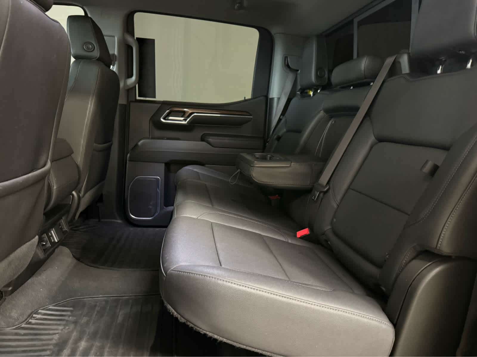 Thumbnail: 2024 Chevrolet Silverado 1500 - 16