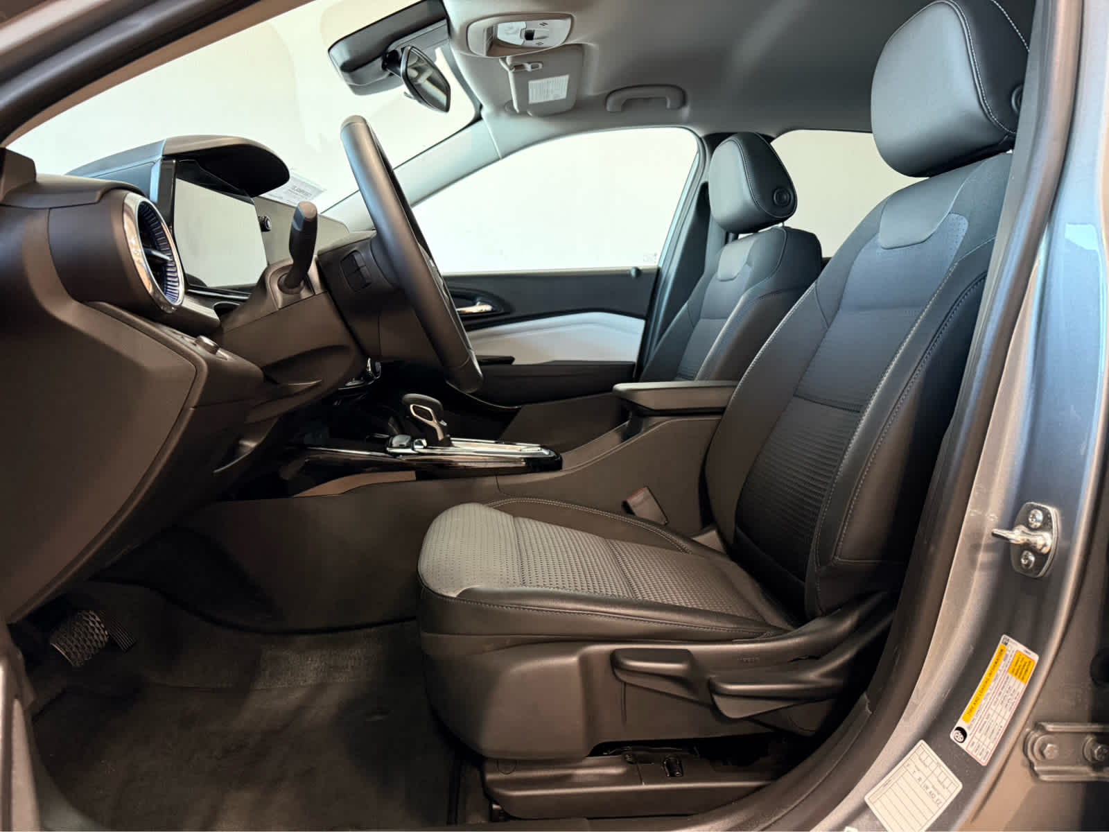 Thumbnail: 2025 Chevrolet Trax - 12