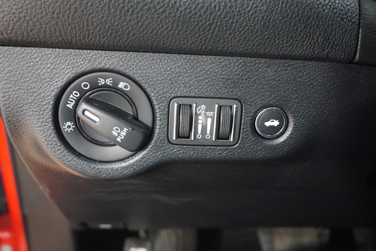 Thumbnail: 2017 Dodge Challenger - 25