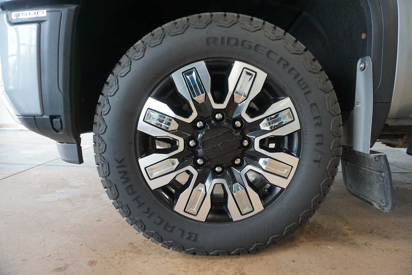 Thumbnail: 2024 GMC Sierra 3500 - 12