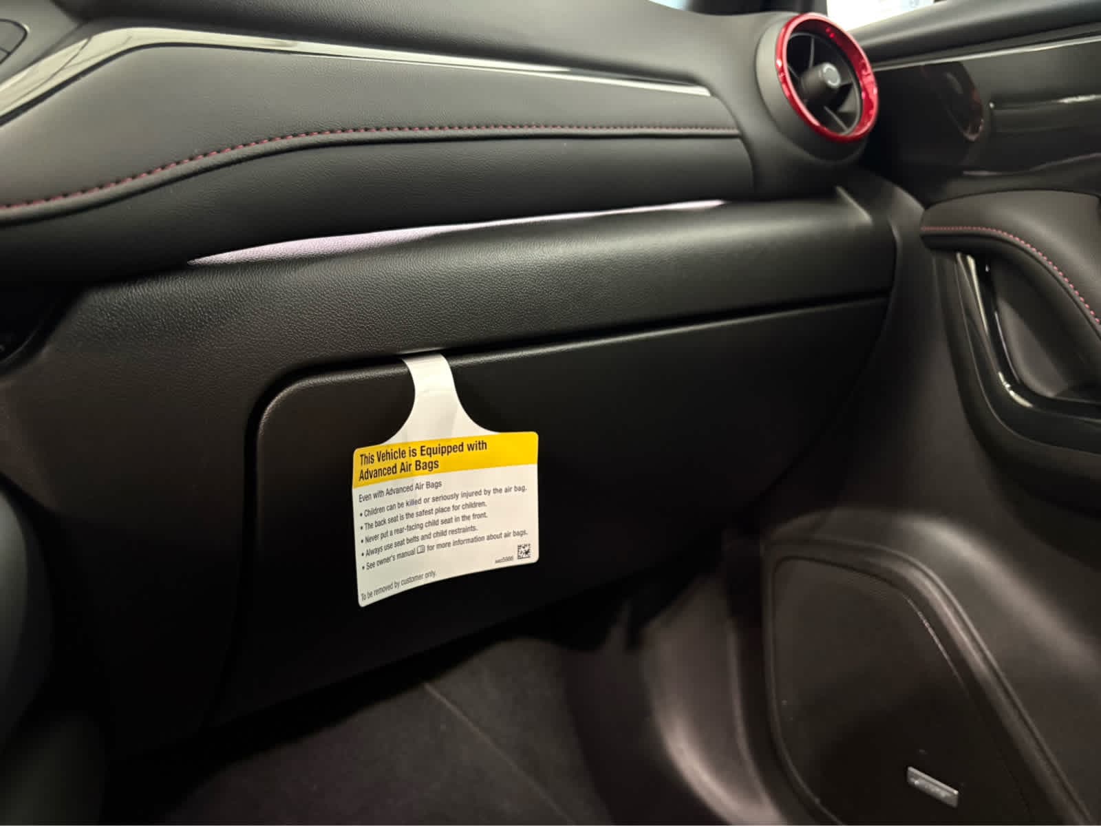 Thumbnail: 2025 Chevrolet Blazer - 28