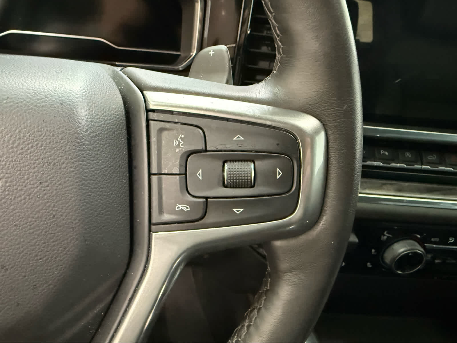 Thumbnail: 2023 Chevrolet Silverado 1500 - 20