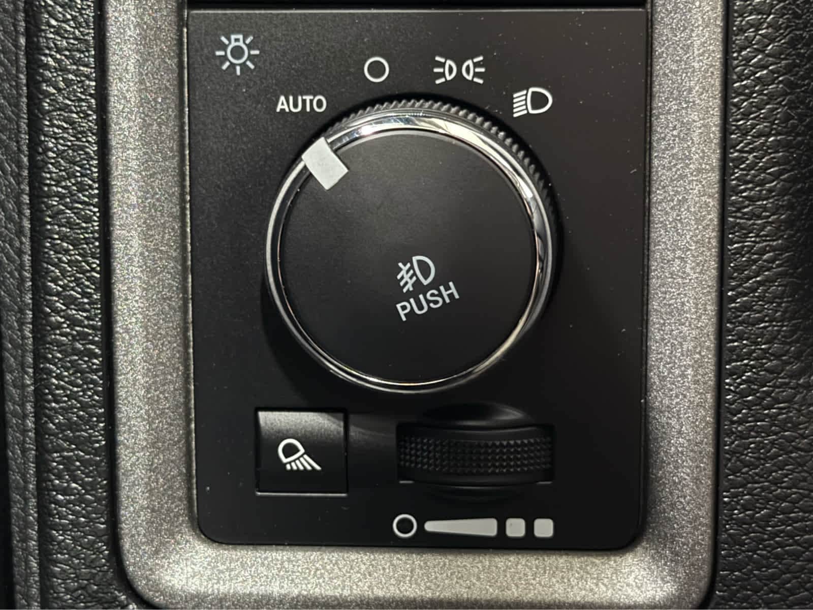 Thumbnail: 2017 RAM 1500 - 23