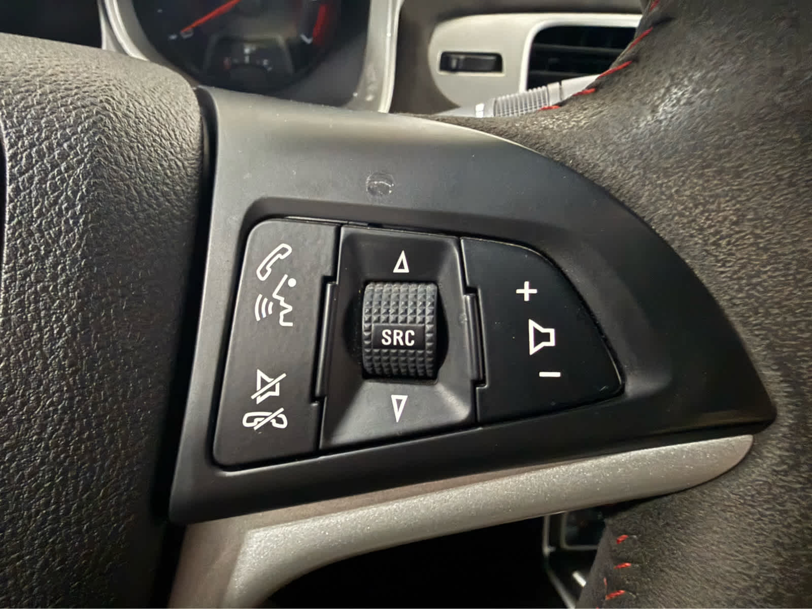 Thumbnail: 2015 Chevrolet Camaro - 19