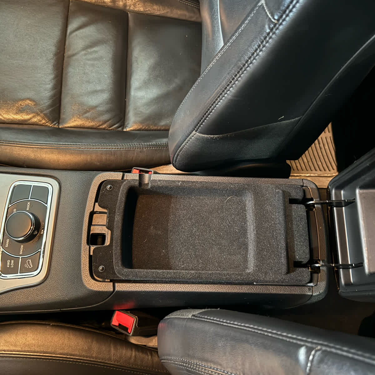 Thumbnail: 2020 Jeep Grand Cherokee - 19