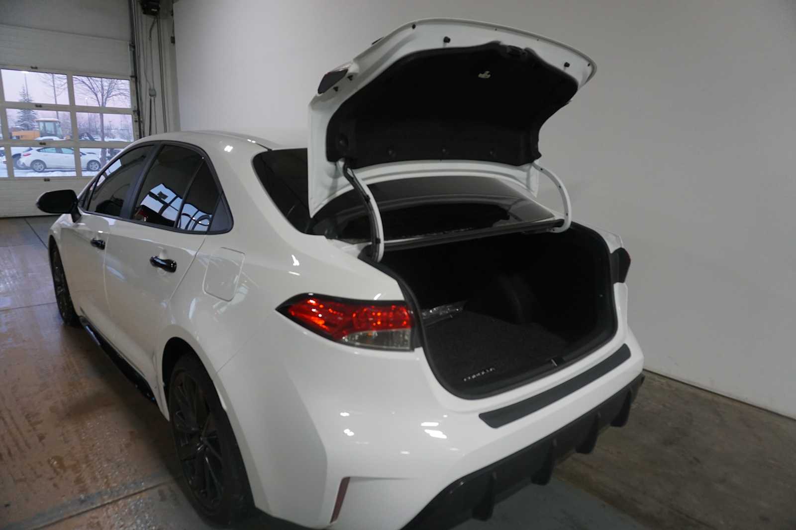 Thumbnail: 2024 Toyota Corolla - 4