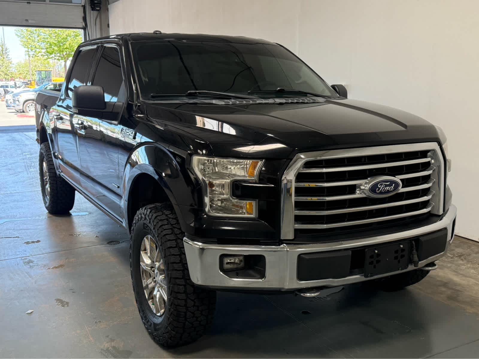Thumbnail: 2016 Ford F-150 - 5