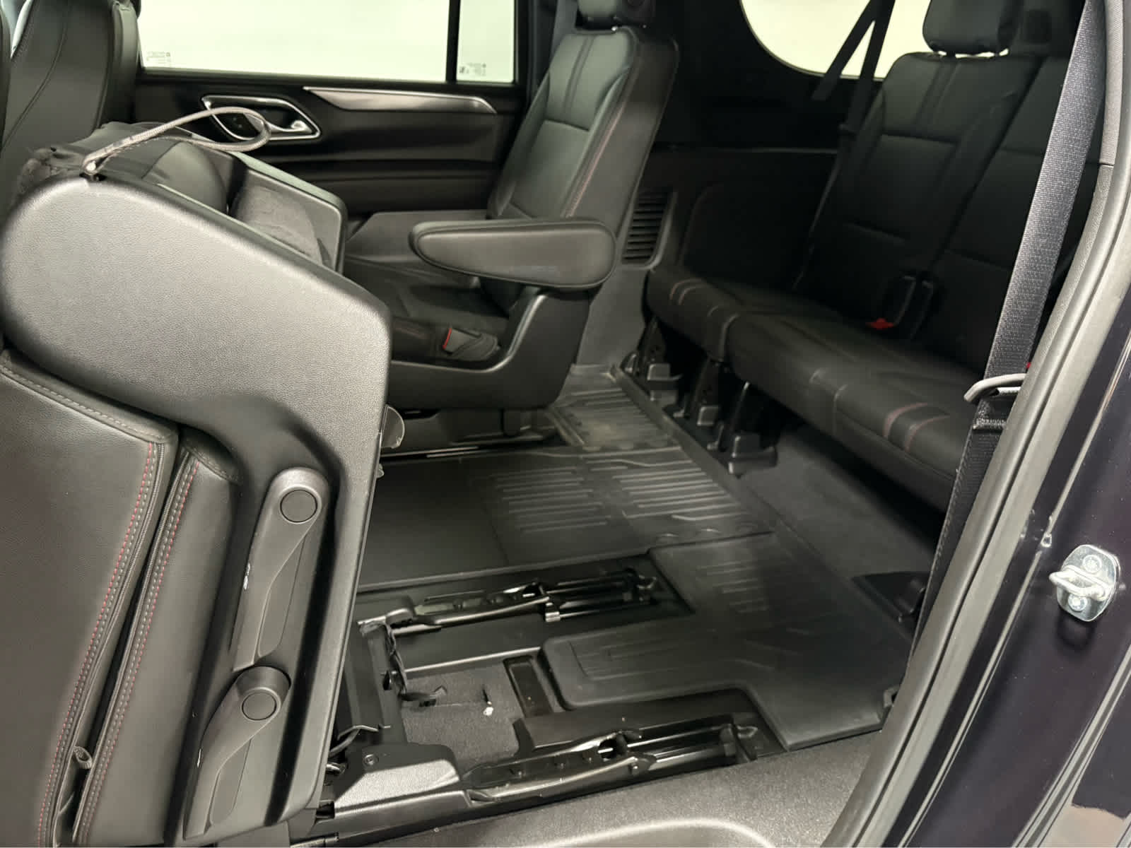 Thumbnail: 2024 Chevrolet Suburban - 15