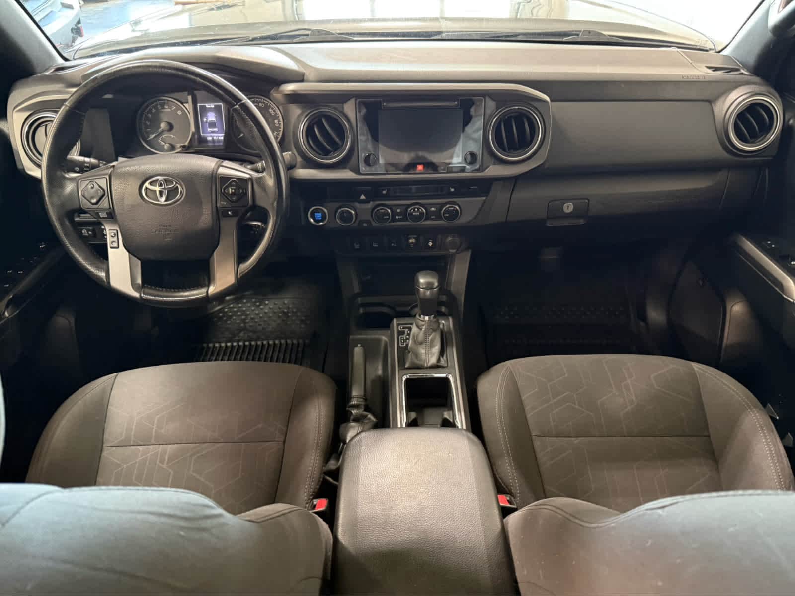Thumbnail: 2017 Toyota Tacoma - 16