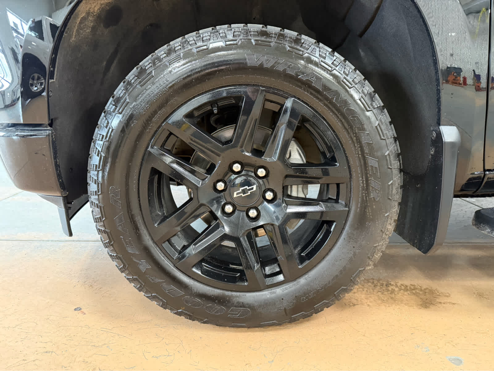 Thumbnail: 2023 Chevrolet Silverado 1500 - 8