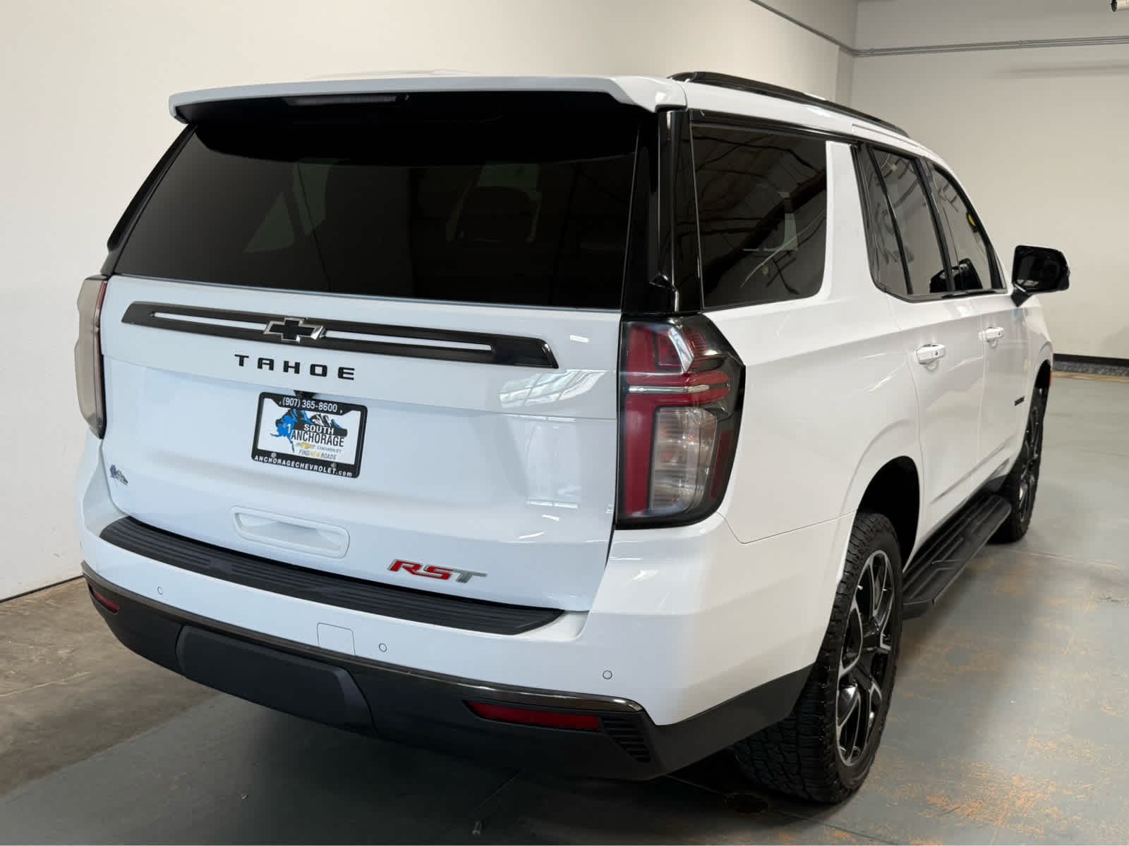 Thumbnail: 2022 Chevrolet Tahoe - 7
