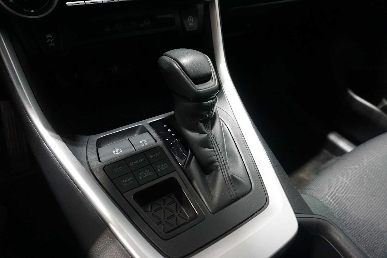 Thumbnail: 2024 Toyota RAV4 - 22