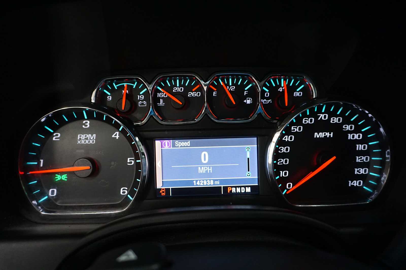 Thumbnail: 2015 Chevrolet Tahoe - 27