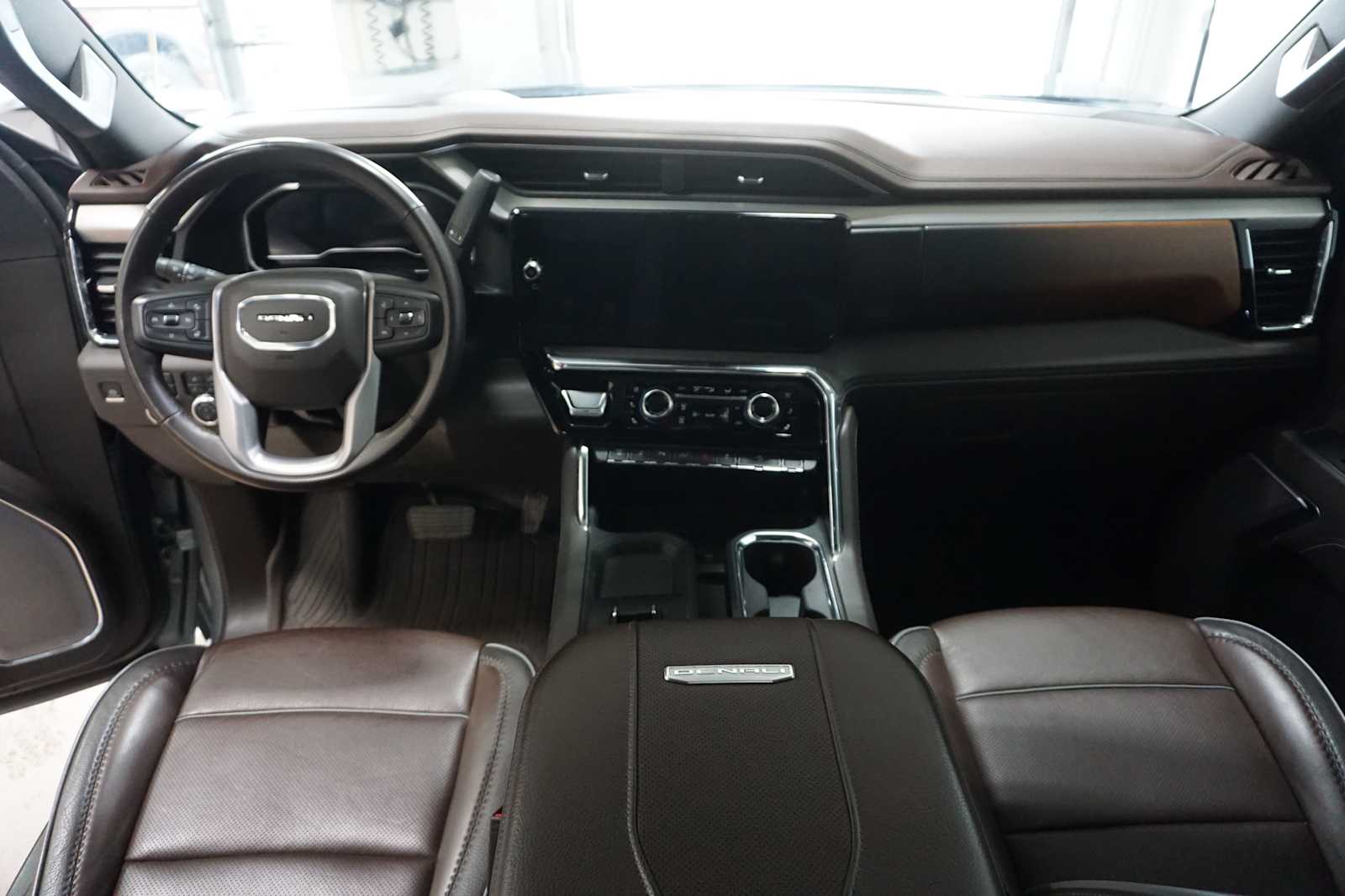 Thumbnail: 2024 GMC Sierra 3500 - 19