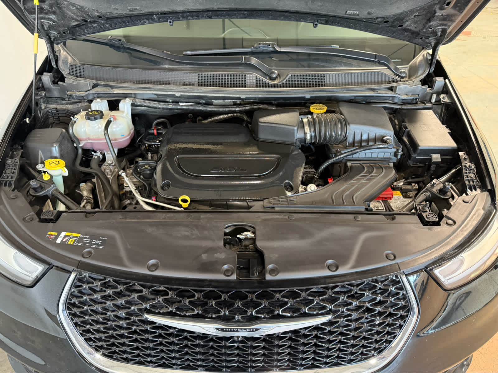 Thumbnail: 2024 Chrysler Pacifica - 12