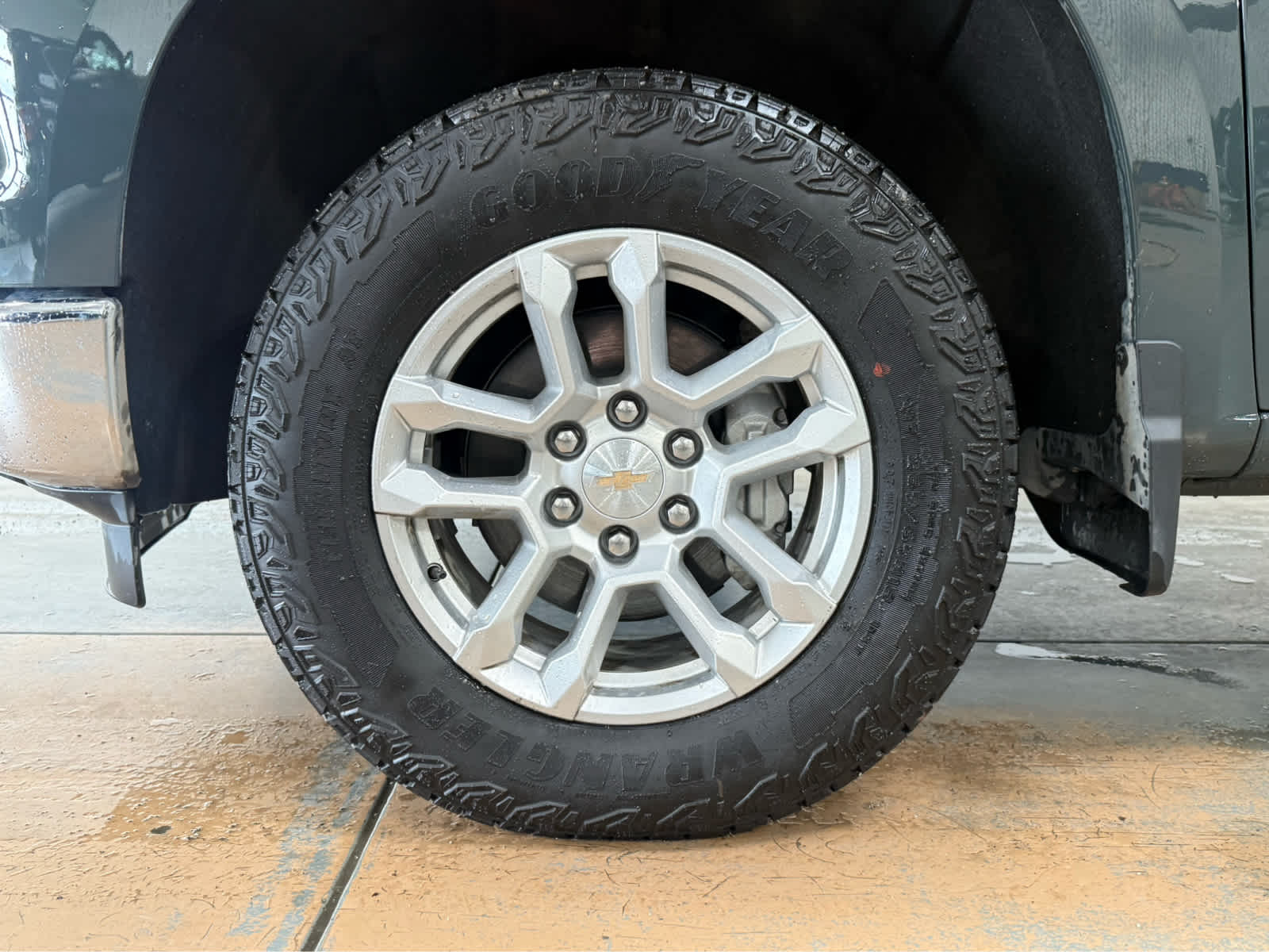 Thumbnail: 2025 Chevrolet Silverado 1500 - 8