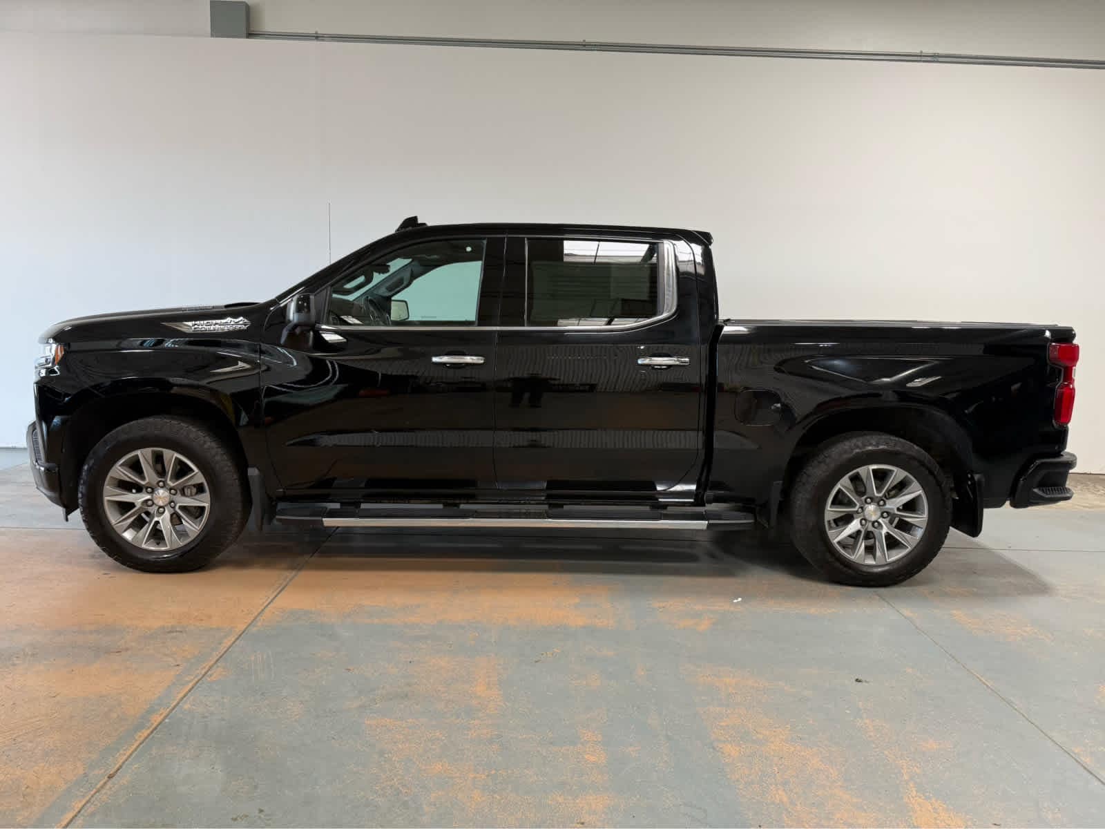 Thumbnail: 2021 Chevrolet Silverado 1500 - 4