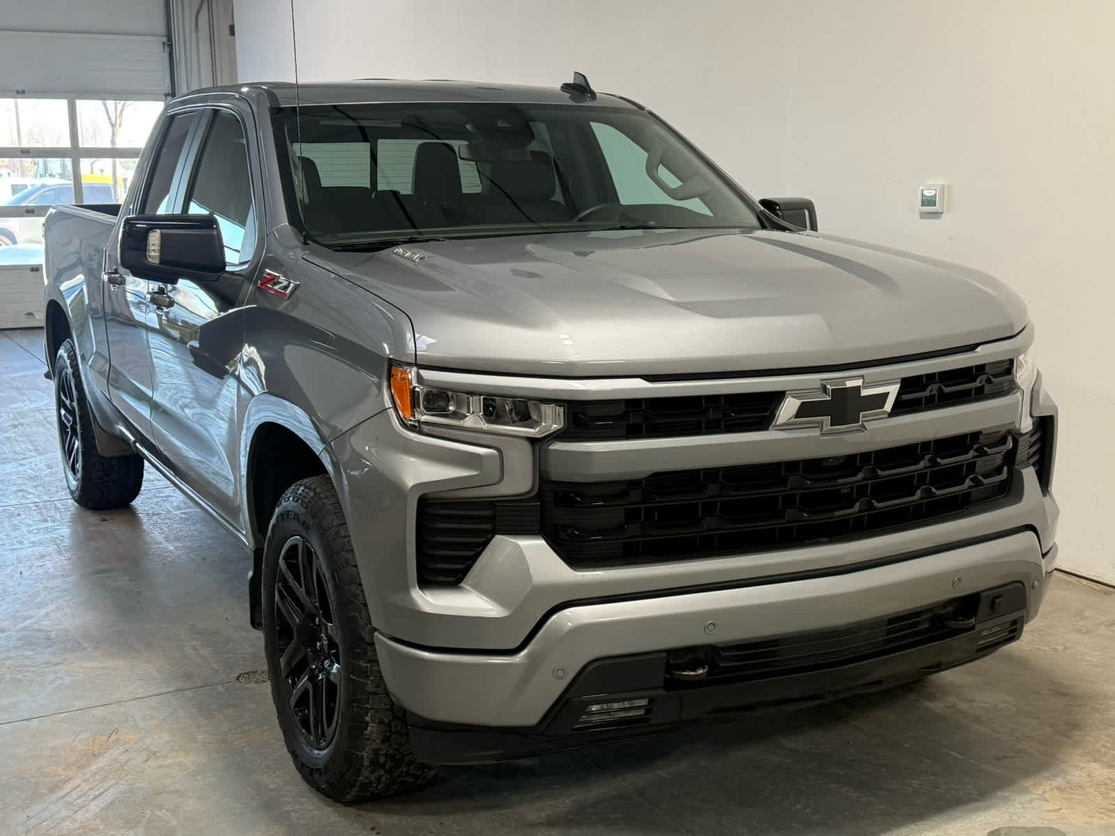 Thumbnail: 2025 Chevrolet Silverado 1500 - 5