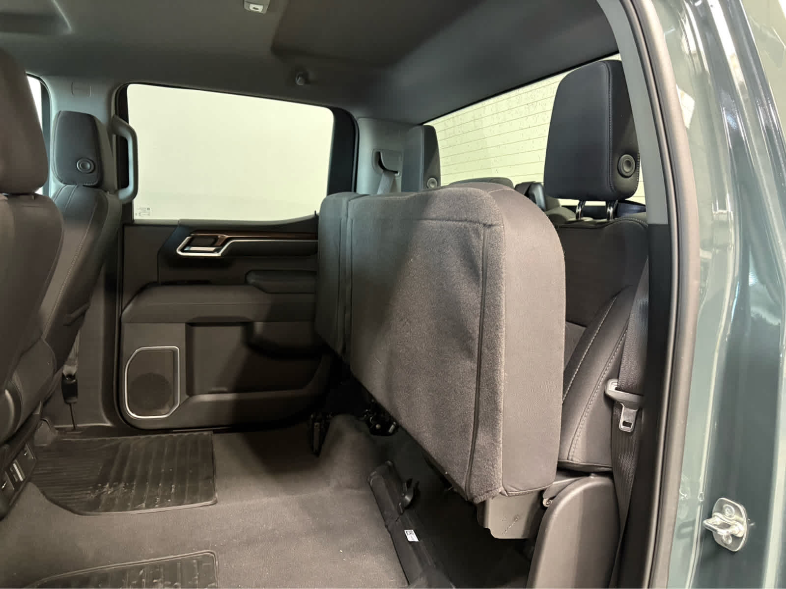 Thumbnail: 2025 Chevrolet Silverado 1500 - 17