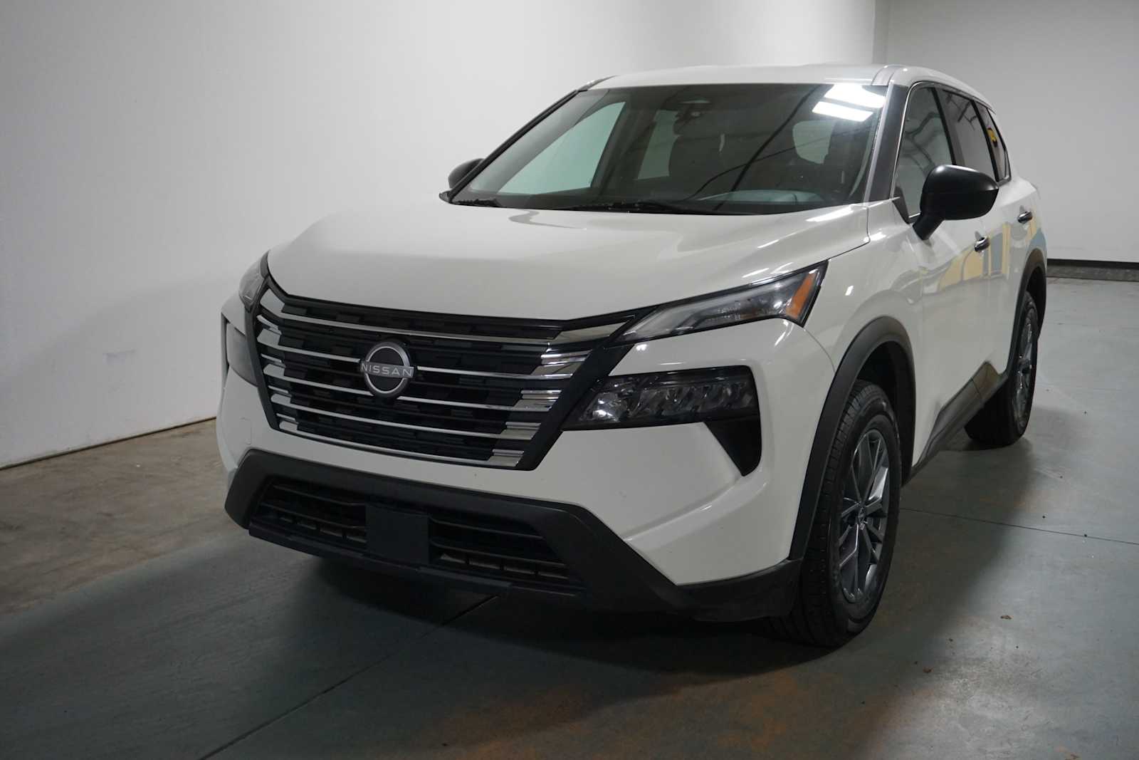 Thumbnail: 2024 Nissan Rogue - 1