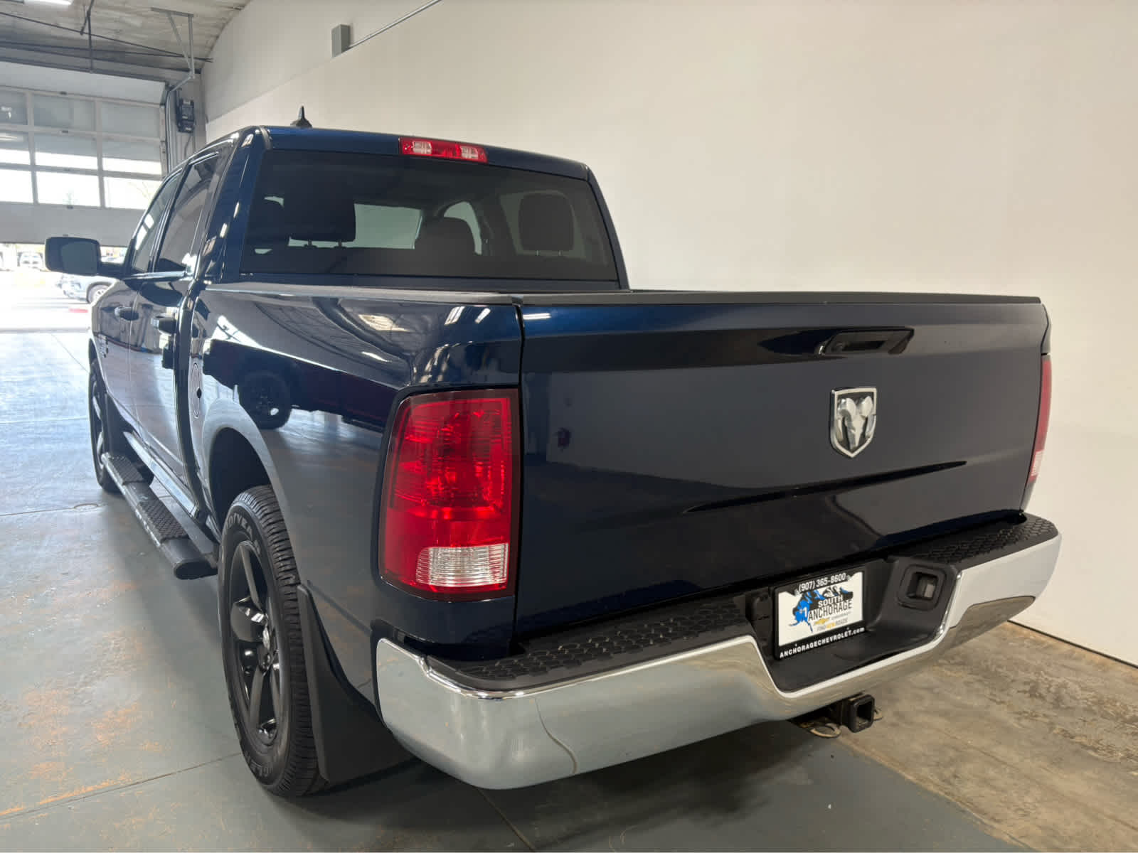 Thumbnail: 2023 RAM 1500 Classic - 3