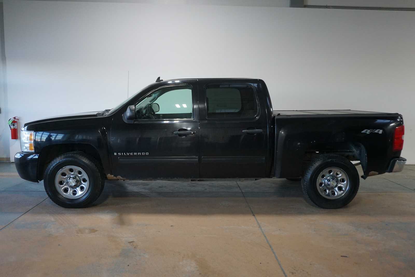 Thumbnail: 2009 Chevrolet Silverado 1500 - 2