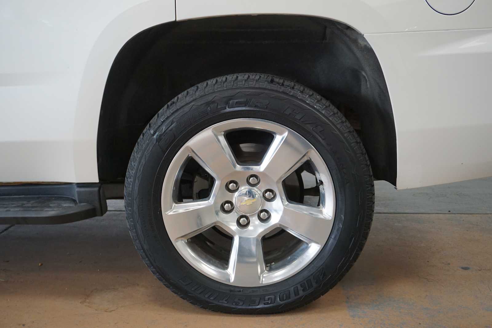 Thumbnail: 2015 Chevrolet Tahoe - 9