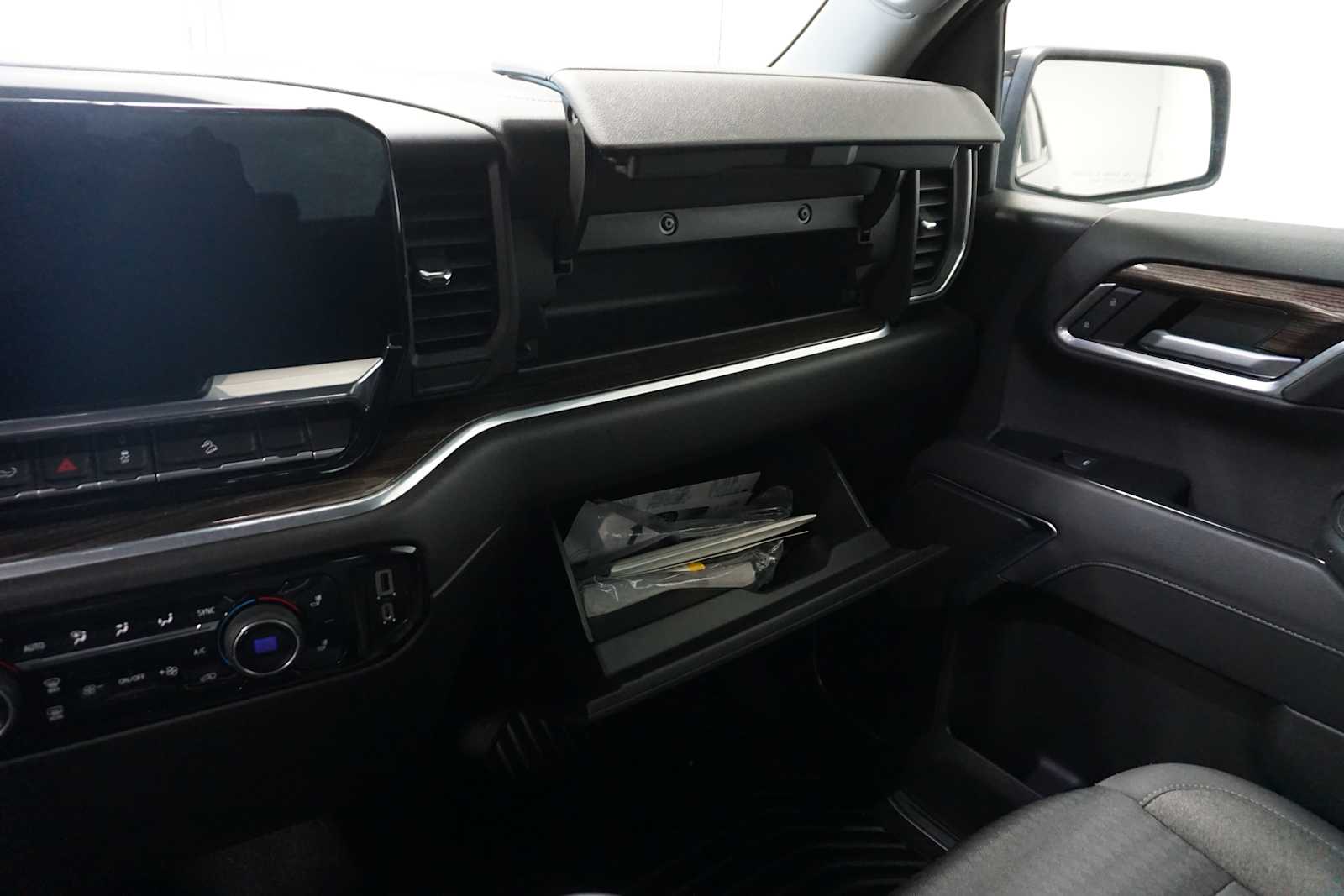 2022 Chevrolet Silverado 1500 RST 18