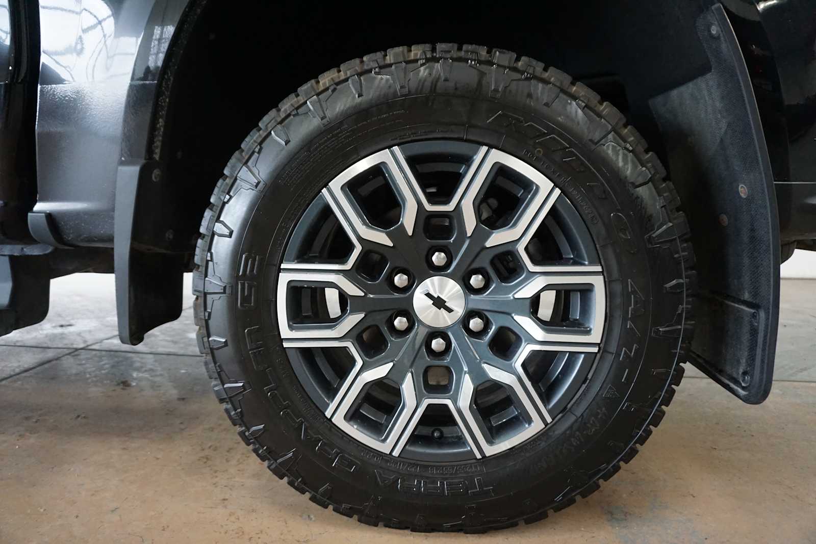 2023 Chevrolet Colorado Z71 13