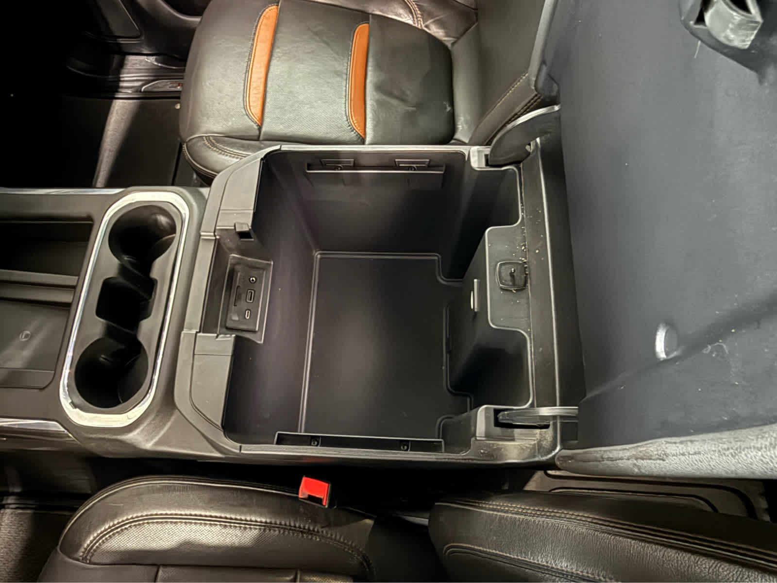 Thumbnail: 2022 GMC Sierra 3500 - 23