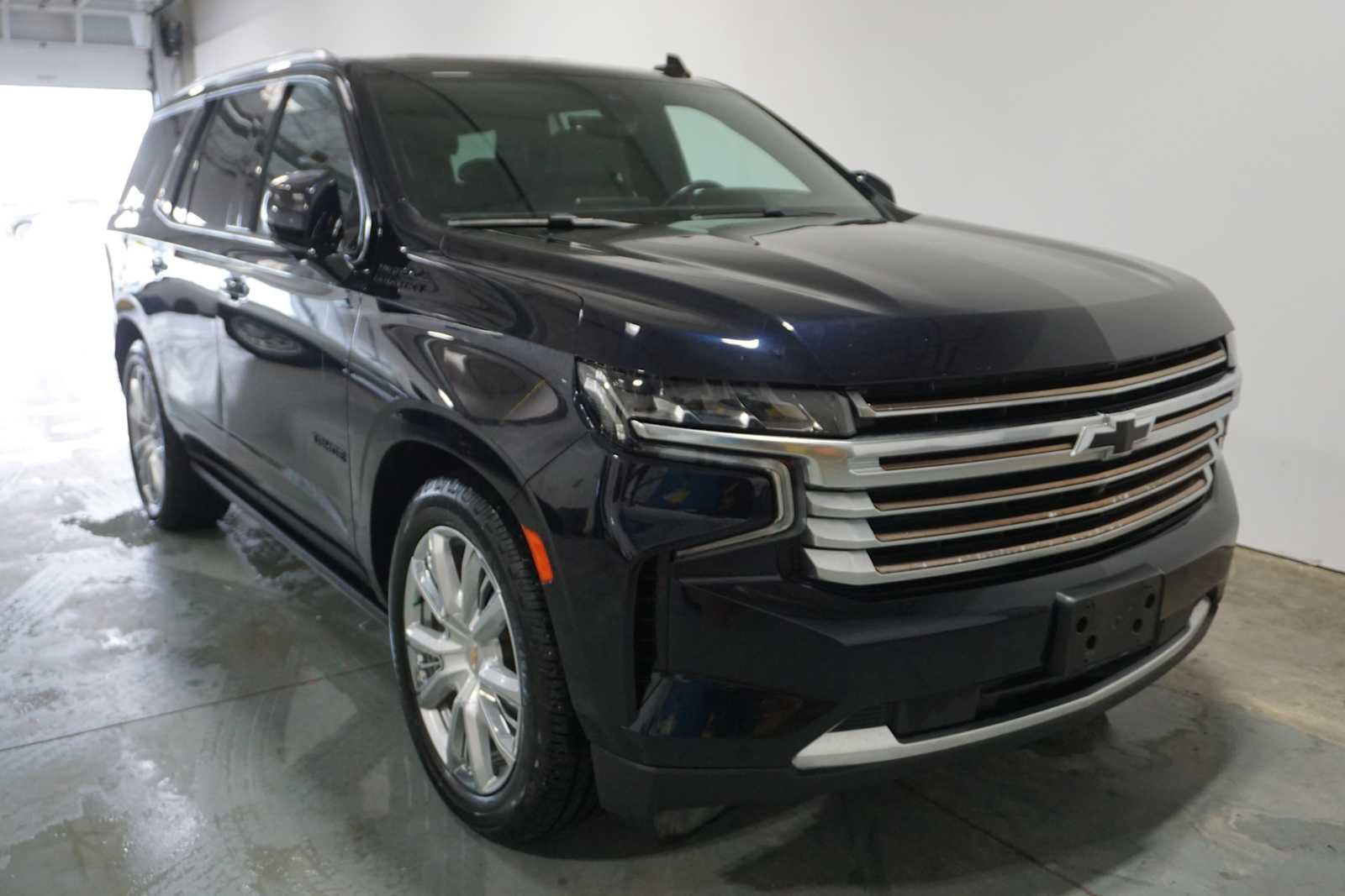 Thumbnail: 2021 Chevrolet Tahoe - 8