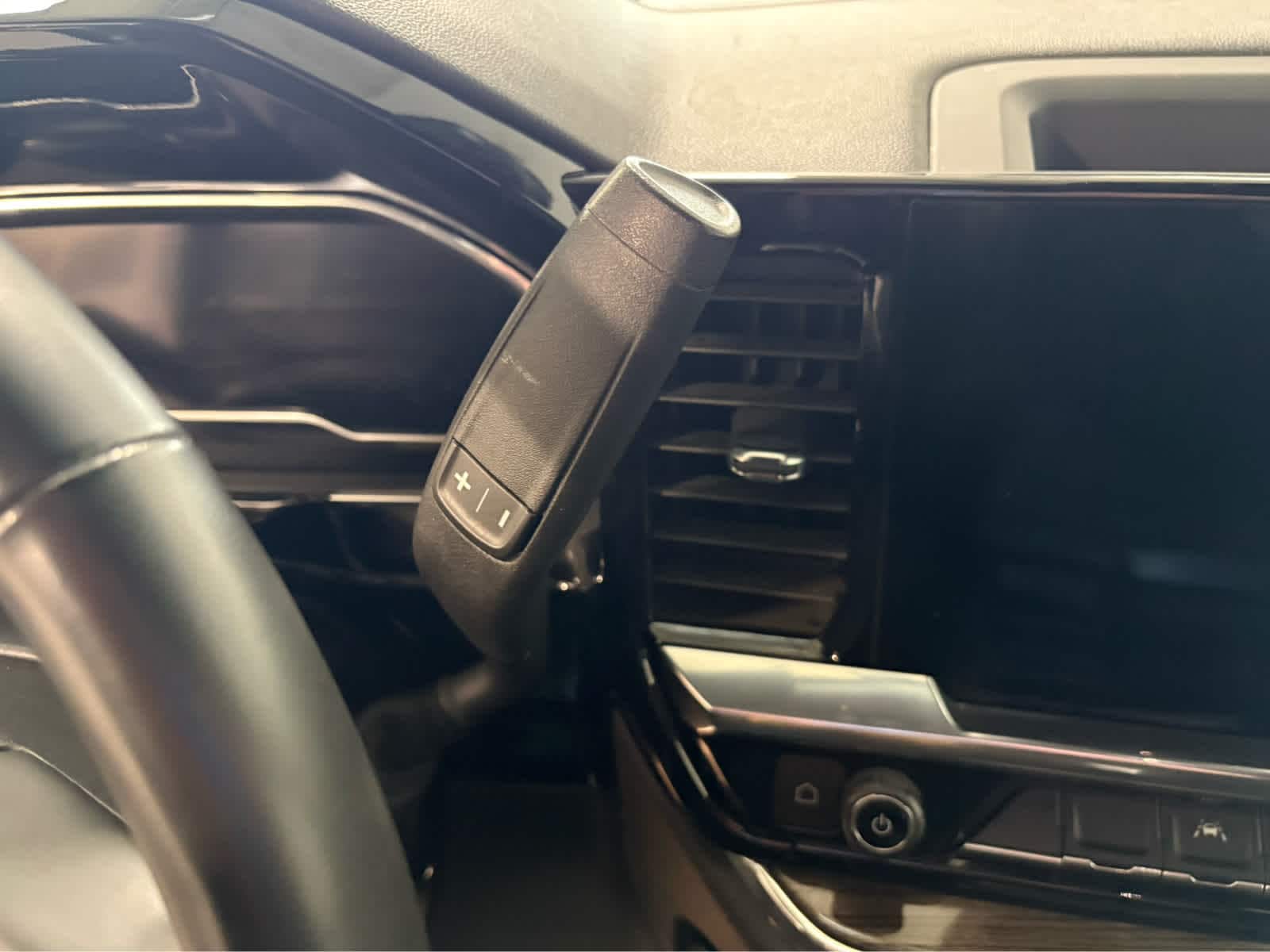 Thumbnail: 2023 Chevrolet Silverado 1500 - 25