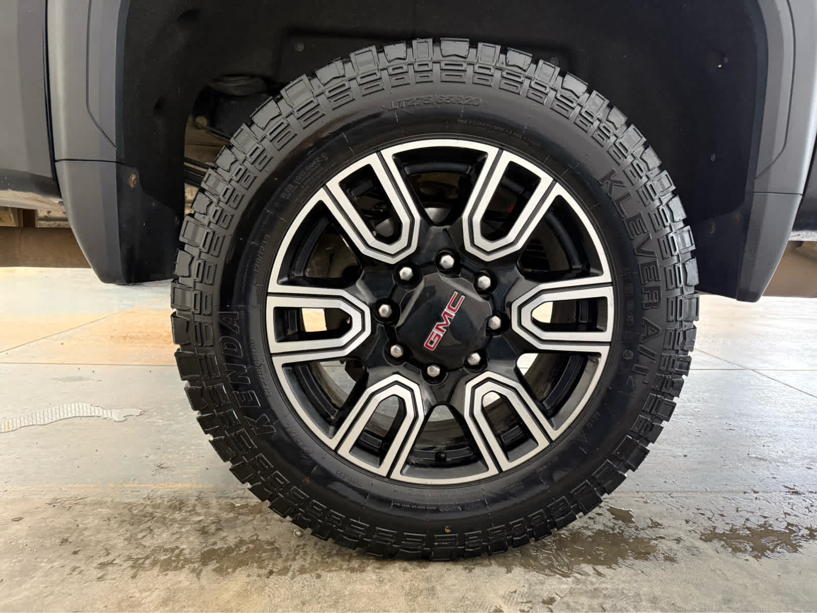 Thumbnail: 2022 GMC Sierra 3500 - 10