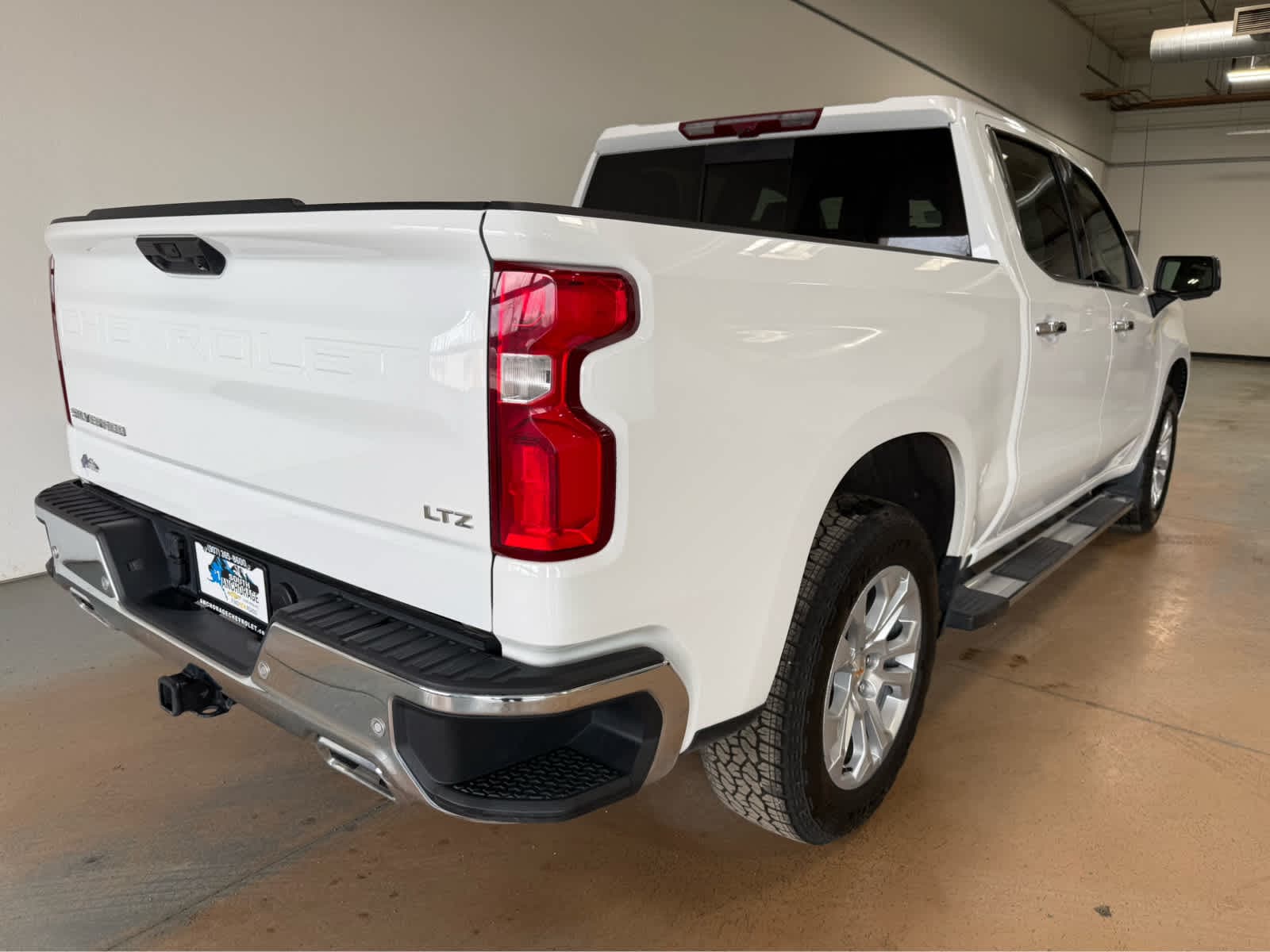 Thumbnail: 2023 Chevrolet Silverado 1500 - 7