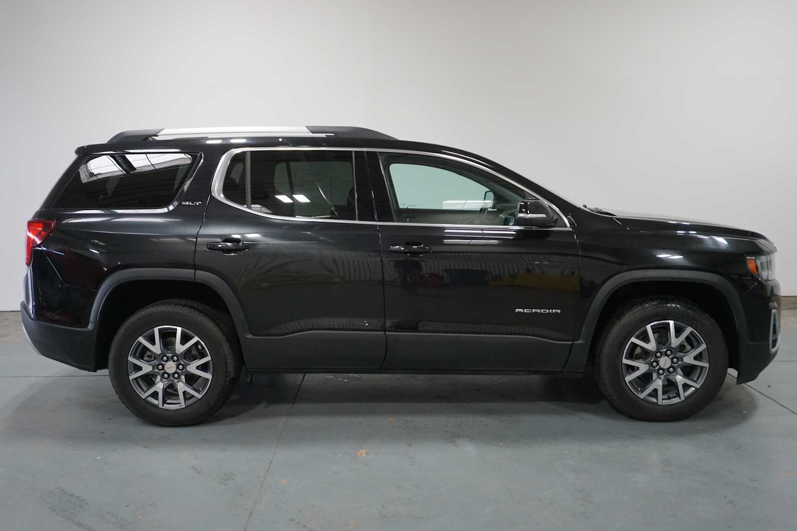 Thumbnail: 2023 GMC Acadia - 6